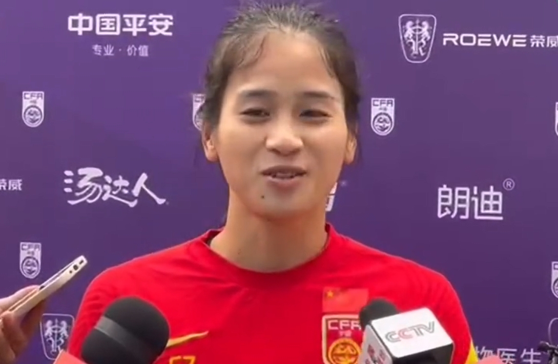 女足国脚陈巧珠:冬训跑一万二很辛苦,大家都是边熬边跑
