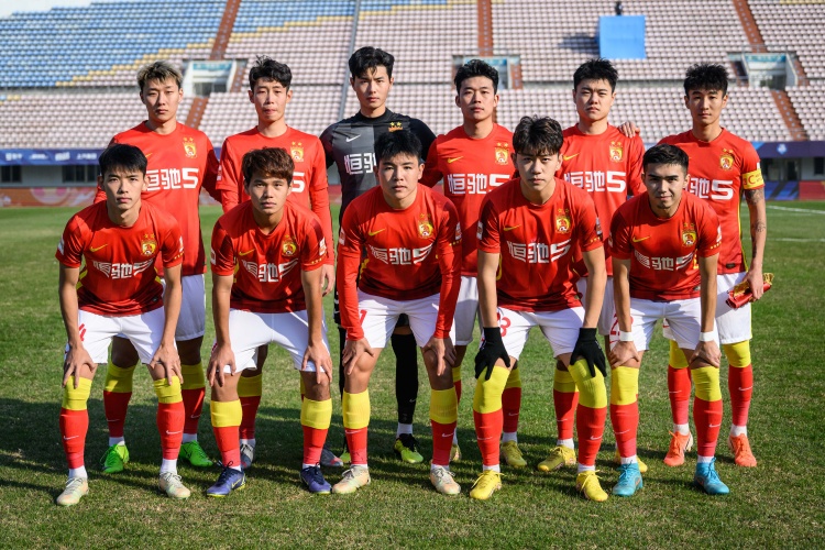 丰臻:广州队问题不大,广州城在尽力搞定托西奇,深圳队难度更大