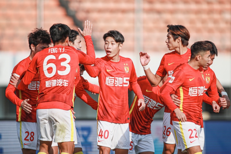 记者:广体不转播今年中甲 广州队不卖散票只卖会员票