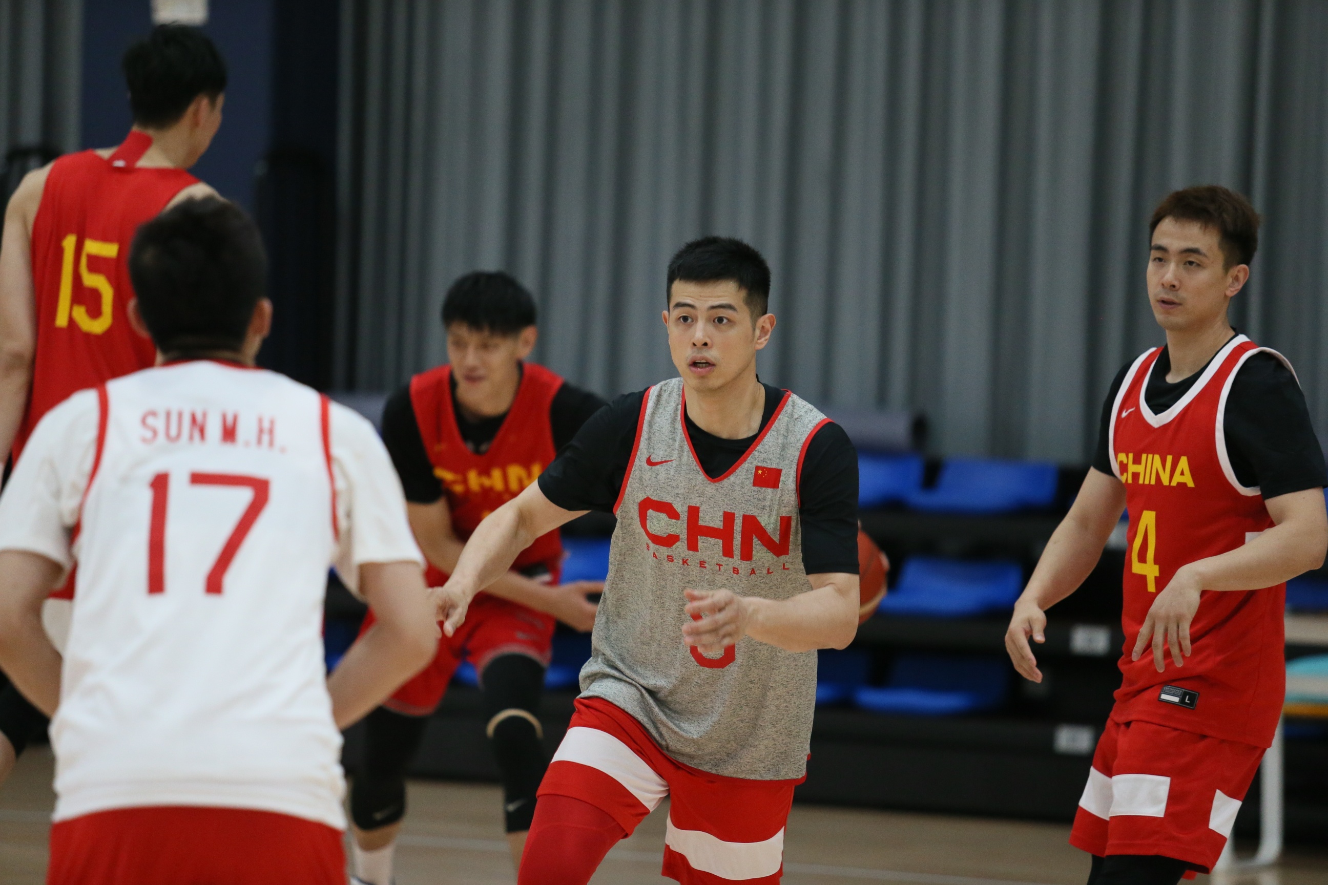 媒体人:不用质疑这场的含金量 但也不要因此就对中国队产生期待