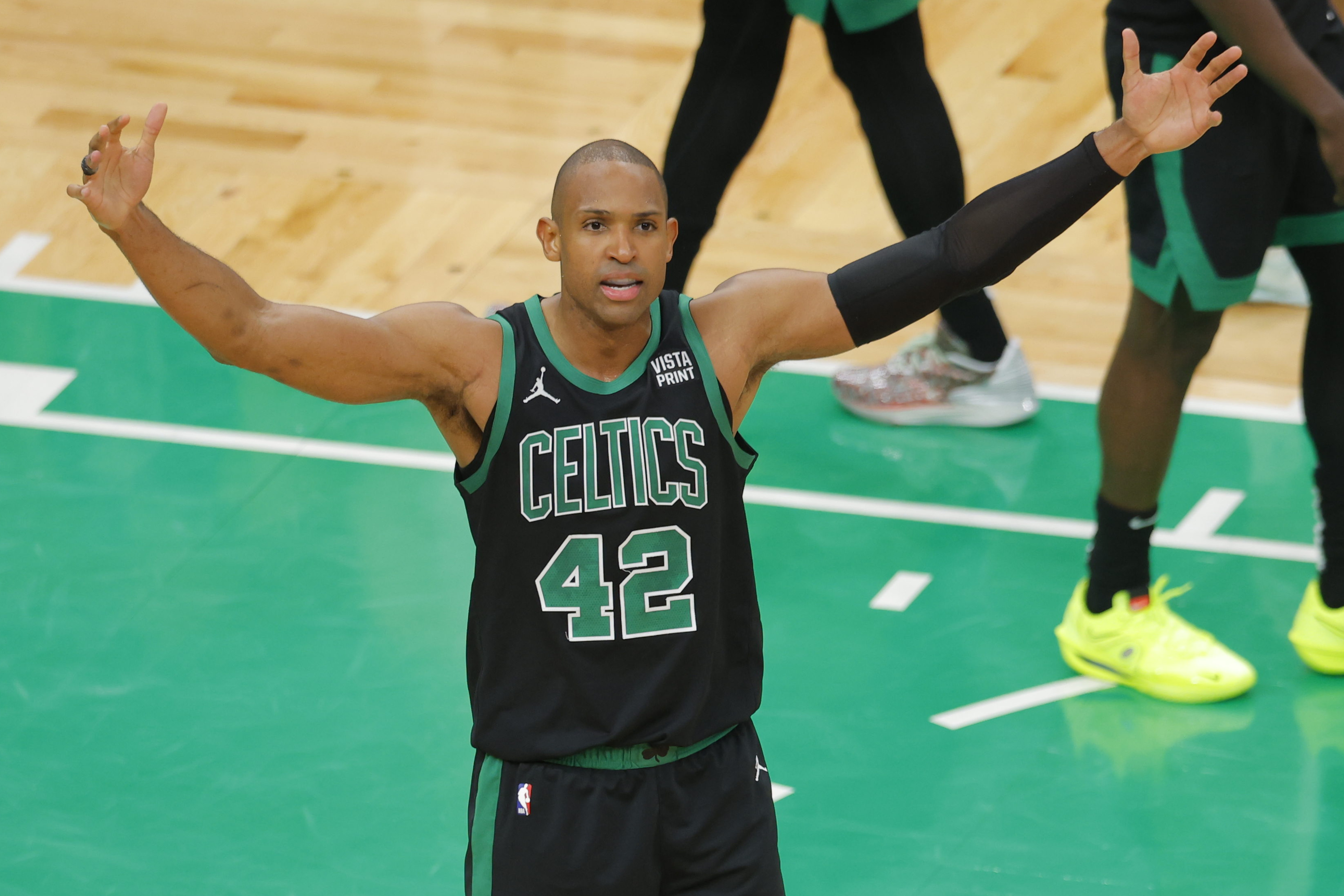 志在蝉联!霍福德:我在大学背靠背夺冠 我们在NBA也可以做到