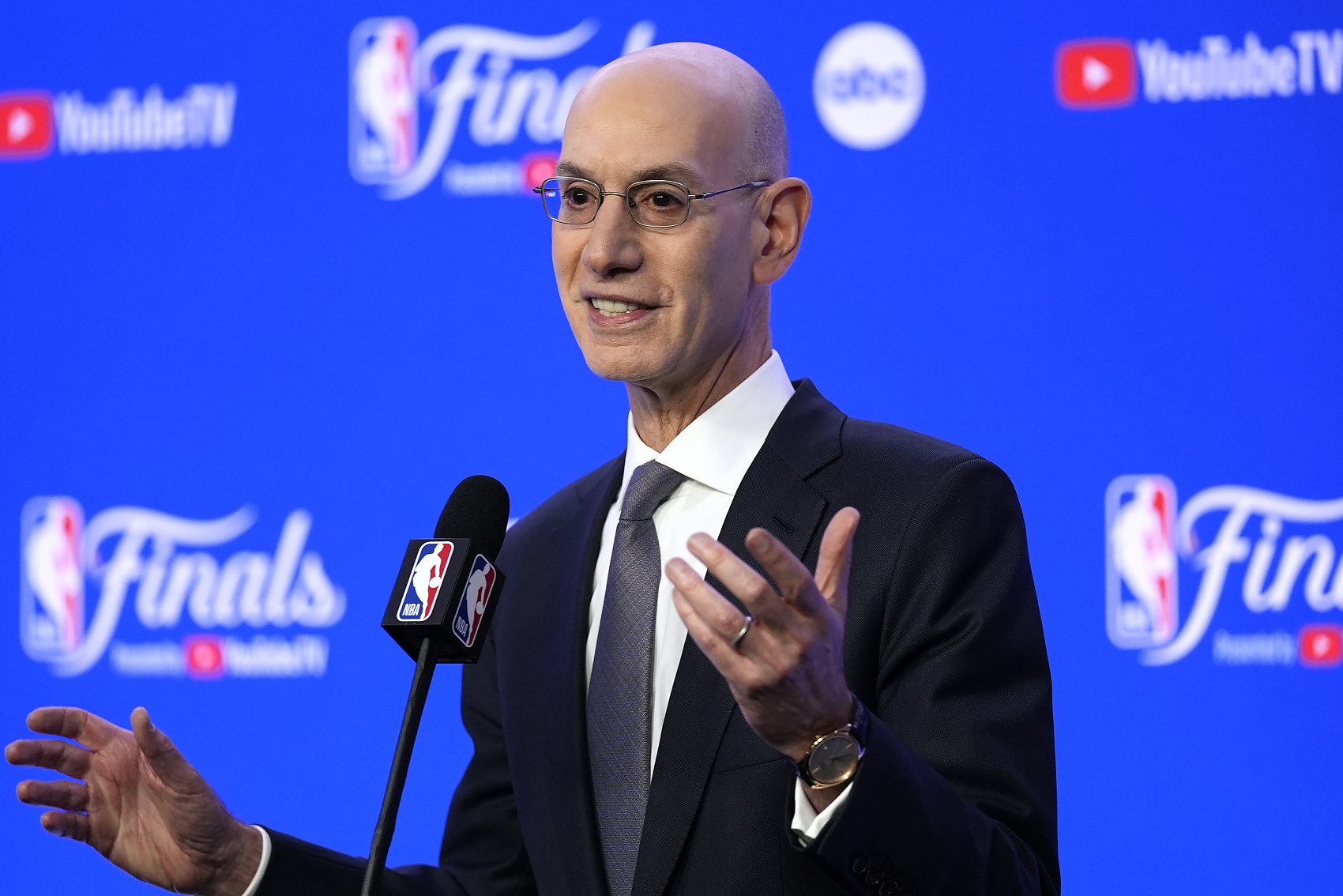萧华:NBA不只是纯粹的篮球 是生活方式的品牌 与时尚&文化相关