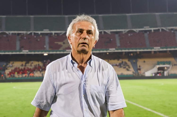 摩洛哥足协官方：不会解雇国家队主帅哈利霍季奇，他将于本周回归