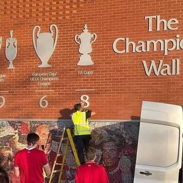 七下八上！利物浦更新荣誉墙，足总杯冠军数已替换为“8”
