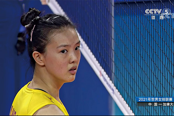 张长宁的表情让人心疼！中国女排历史上第一次输给了加拿大