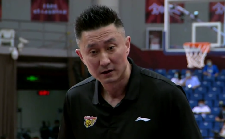 杜峰:G2失利后 我找老队员给年轻队员做思想指导