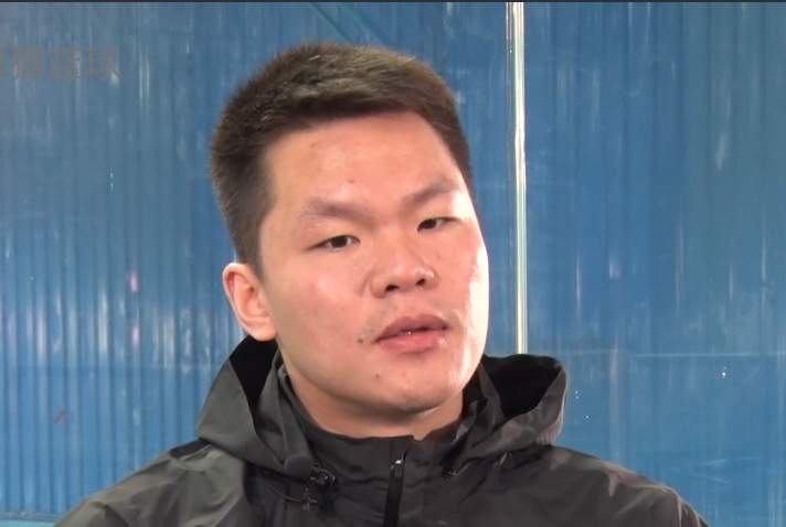 记者：朱芳雨开始寻找救火外援 时间紧只能在国内的