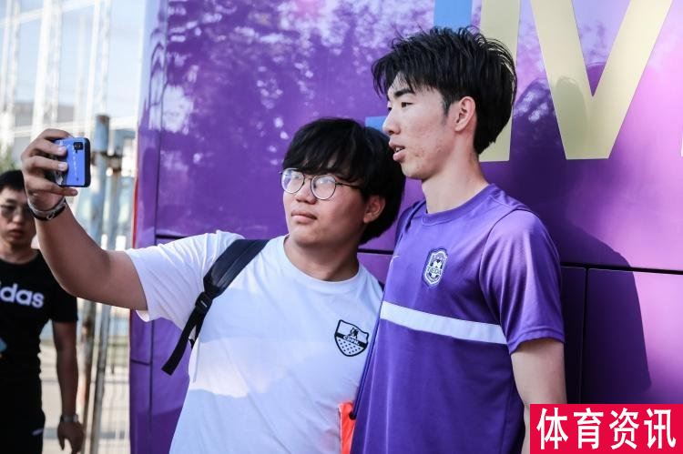 比利时安特卫普球员李浩然加盟天津