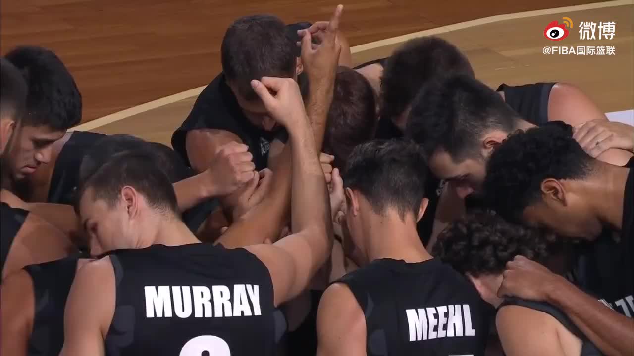 气势威猛！新西兰男篮“哈卡战舞”重现国际篮坛