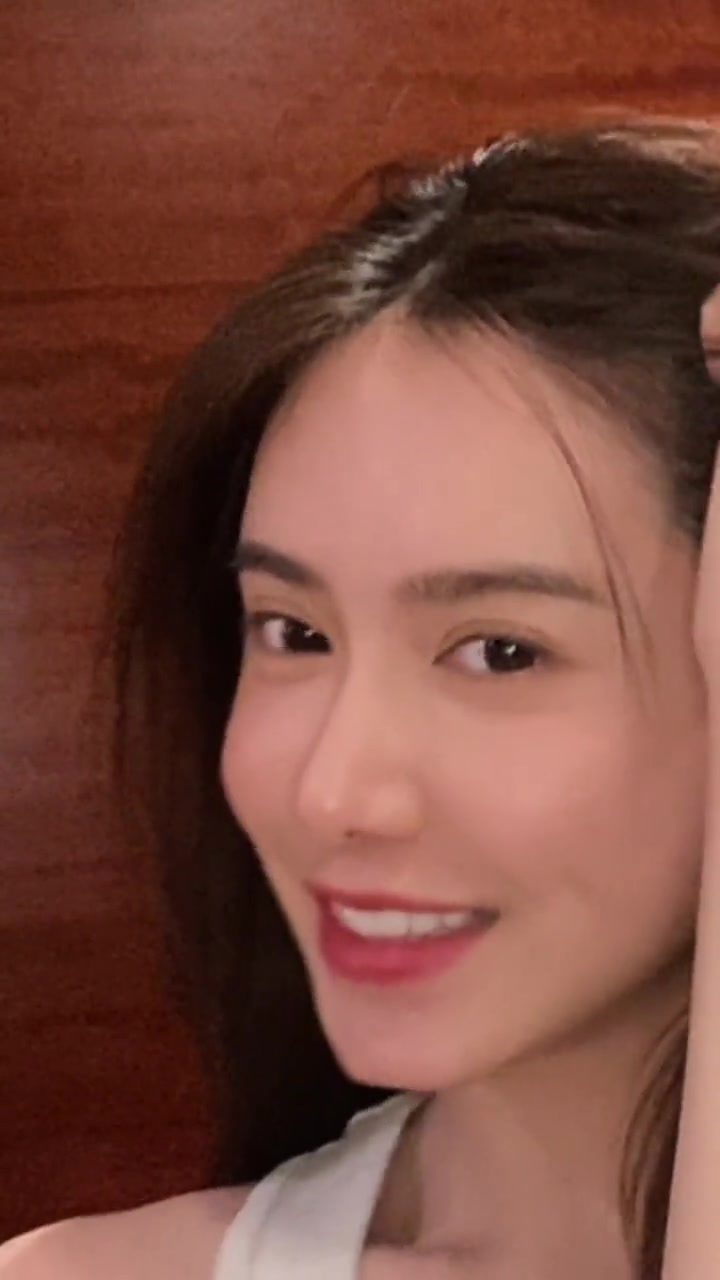 好看吗？美娜这颜值美不美？