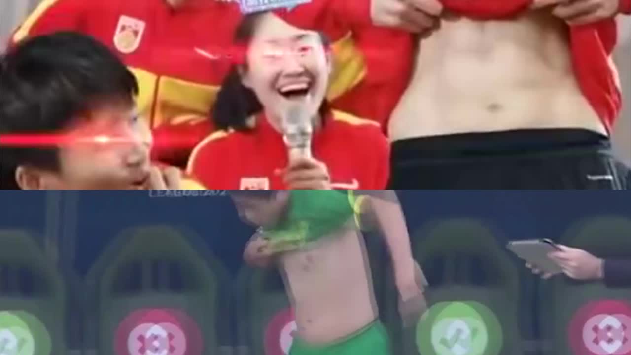 中国男足球员与女足球员腹肌对比