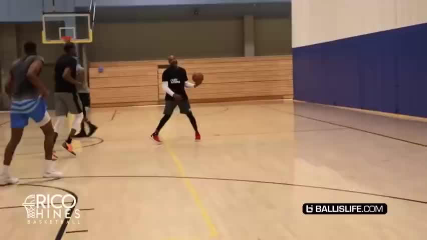 NBA球员基本功有多牛？18年杜兰特和鲁尼1v1各有千秋