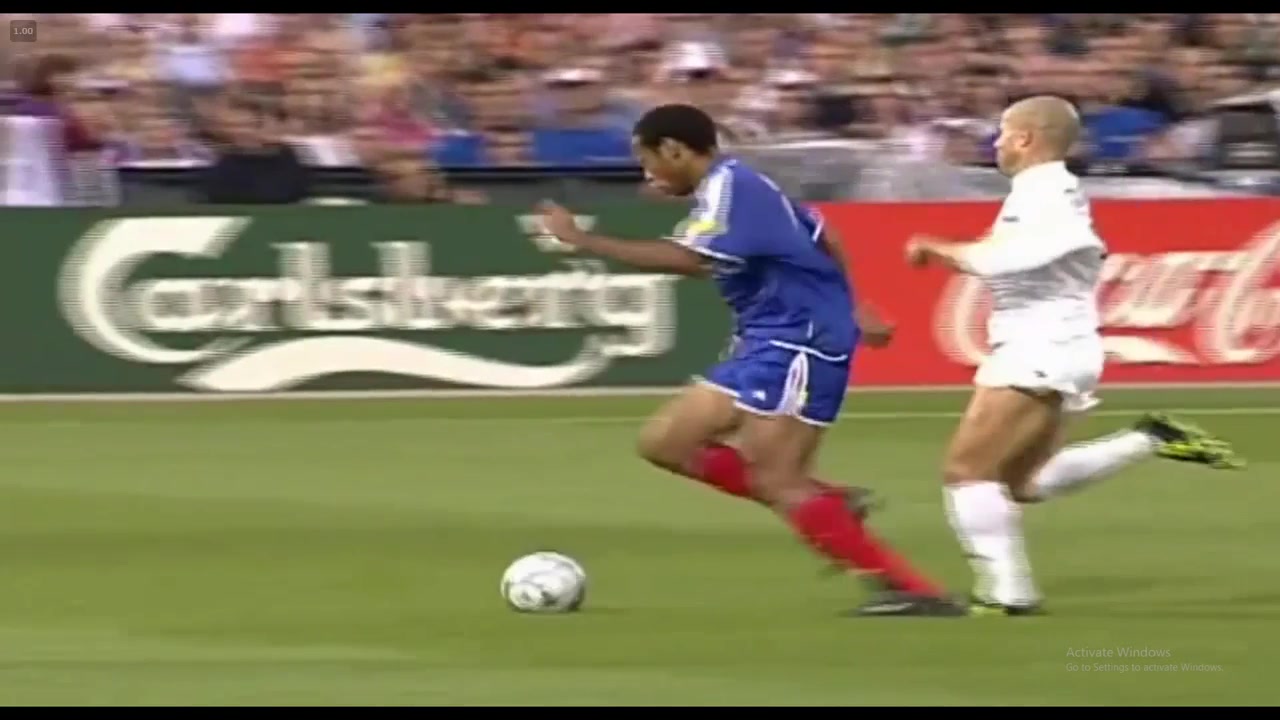 2000年欧洲杯决赛 年少亨利无人能挡