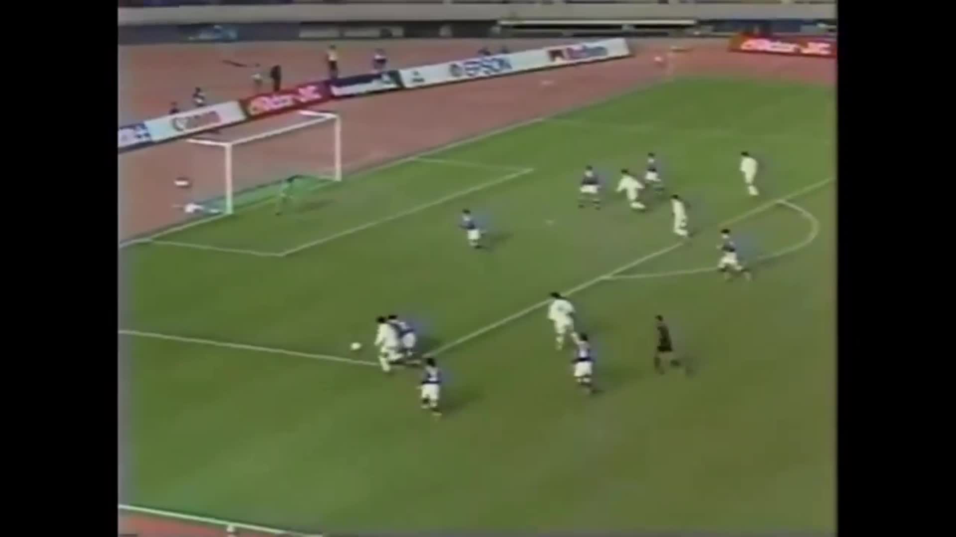 1998年吴承瑛左路完爆对手 黎兵倒钩破门 国足2-0日本