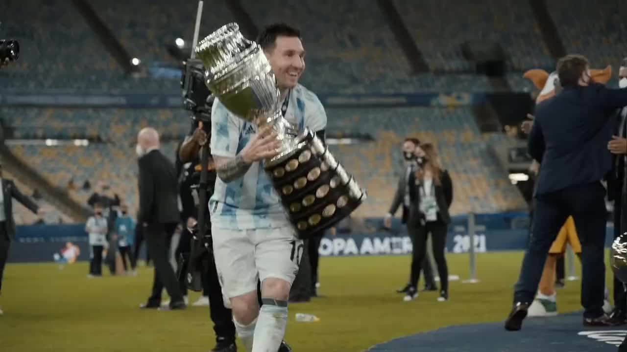 梅西捧杯！阿根廷足协最新美洲杯夺冠庆祝花絮