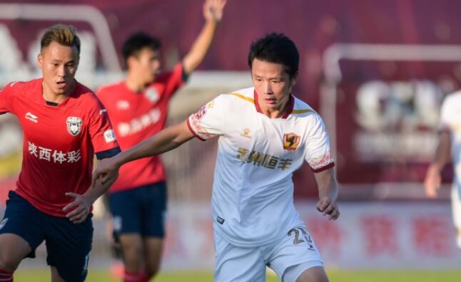 贵州队宣布队老将张志退役 希望他今后能为贵州培养更多的足球人才