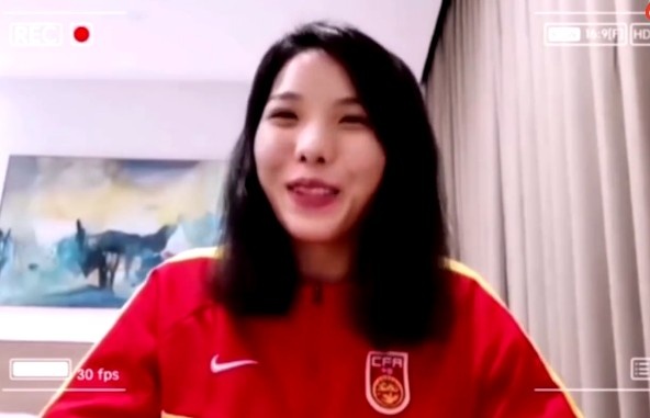 女足国际杨曼谈王寿彭任意球:不知道有没有碰到