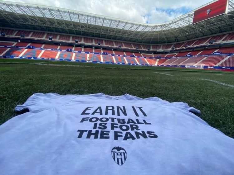为了抗议欧洲超级联赛 瓦伦西亚球员将在这一轮穿着特殊的t恤