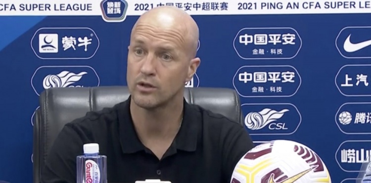 小克鲁伊夫:深圳今天只差一球 这个队的竞争很激烈 戴伟将有机会
