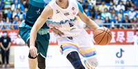 CBA选秀前三名预定？广东后卫18投7中