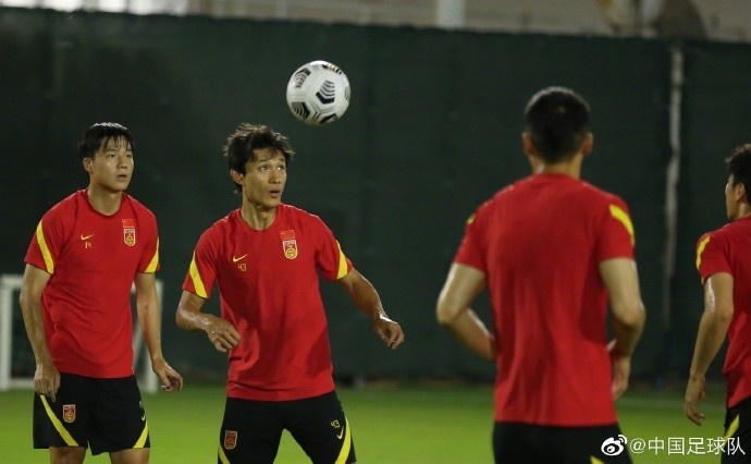 国家足球队继续备战马尔代夫 29名队员全部值勤