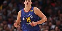MVP Jokic g4被开除 季后赛结束后 约基奇回家骑马
