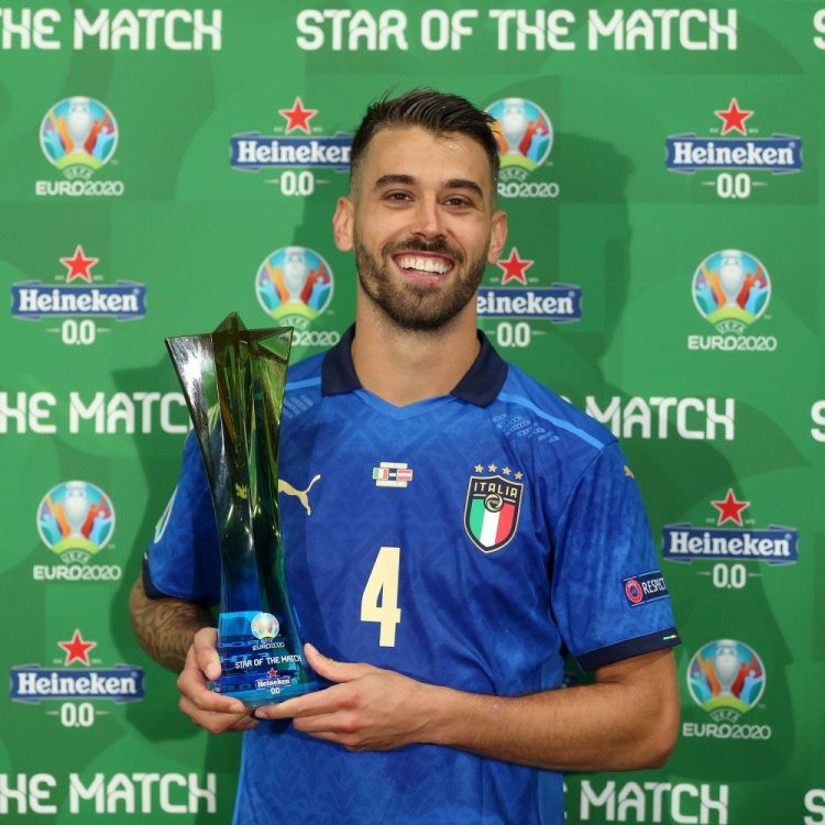 伟大的左后卫！官方:Spinazzola被选为全场最佳
