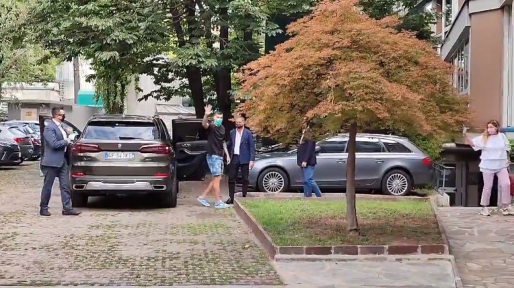 记者：佩莱格里准备接受米兰体检