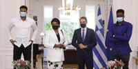 字母哥妈妈喜提希腊公民身份 希腊总理亲自授予