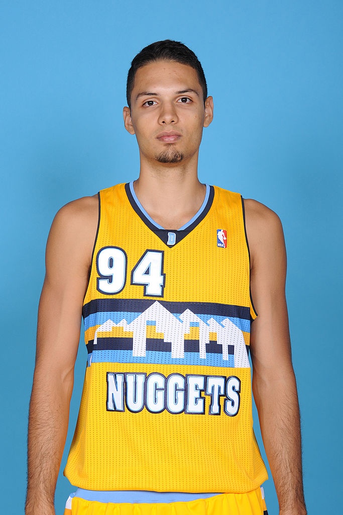 他变秃了，也变强了！NBA法国官方晒富尼耶今昔对比图