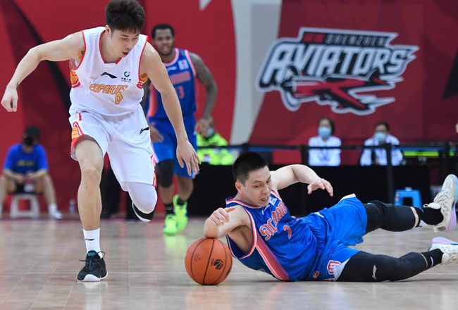CBA常规赛深圳vs四川比赛分数介绍