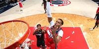 NBA常规赛奇才103-100逆转热火 巴特勒希罗合砍49 10 7无力救主