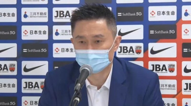 杜锋：周琦脚踝有些肿胀 人员齐整的日本要打过才知道