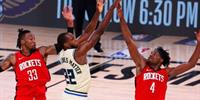 NBA常规赛雄鹿vs火箭比赛分数介绍