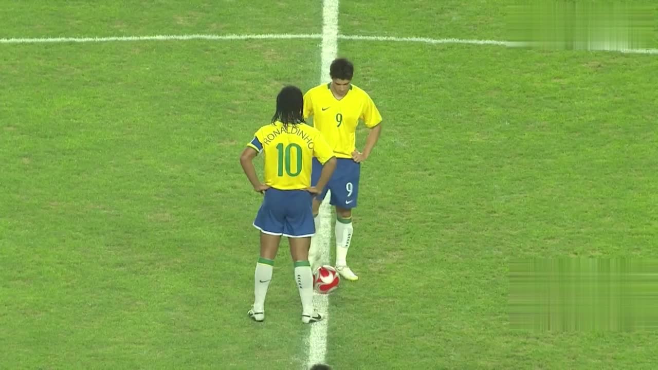 08年奥运会国足对攻巴西 0-3负虽败犹荣！