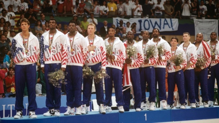1992年的今天：“梦一队”以全胜战绩在巴塞罗那奥运会夺冠