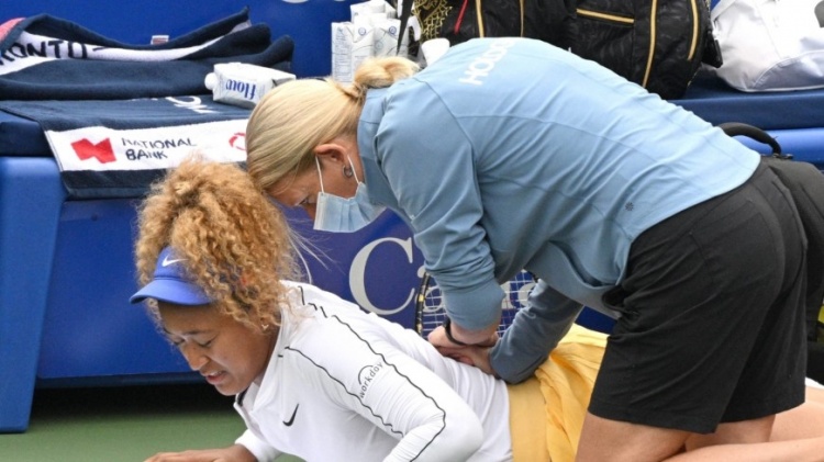 WTA罗杰斯杯大师赛大坂直美落后时因伤退赛 2连败卡内皮首轮出局