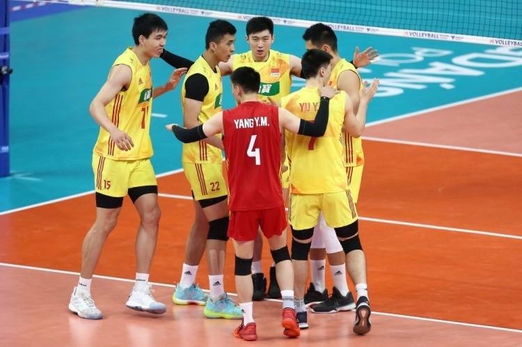 男排亚洲杯：中国男排3-1伊朗男排，小组第一晋级四强