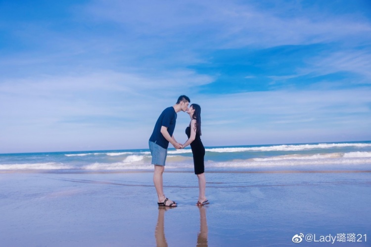 胡金秋妻子：生日快乐我最爱的人&一直陪着你 大秋：感谢有你❤️