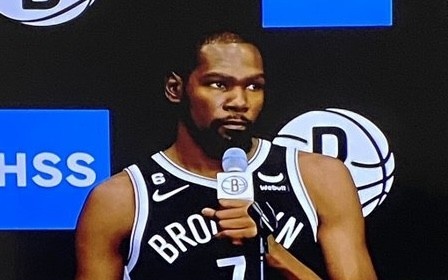 KD：未被交易并不失望 不管今夏发生