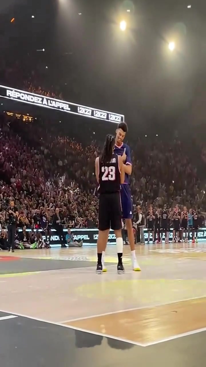 你也是姆总迷弟？NBA状元大热文班亚马做姆巴佩庆祝动作