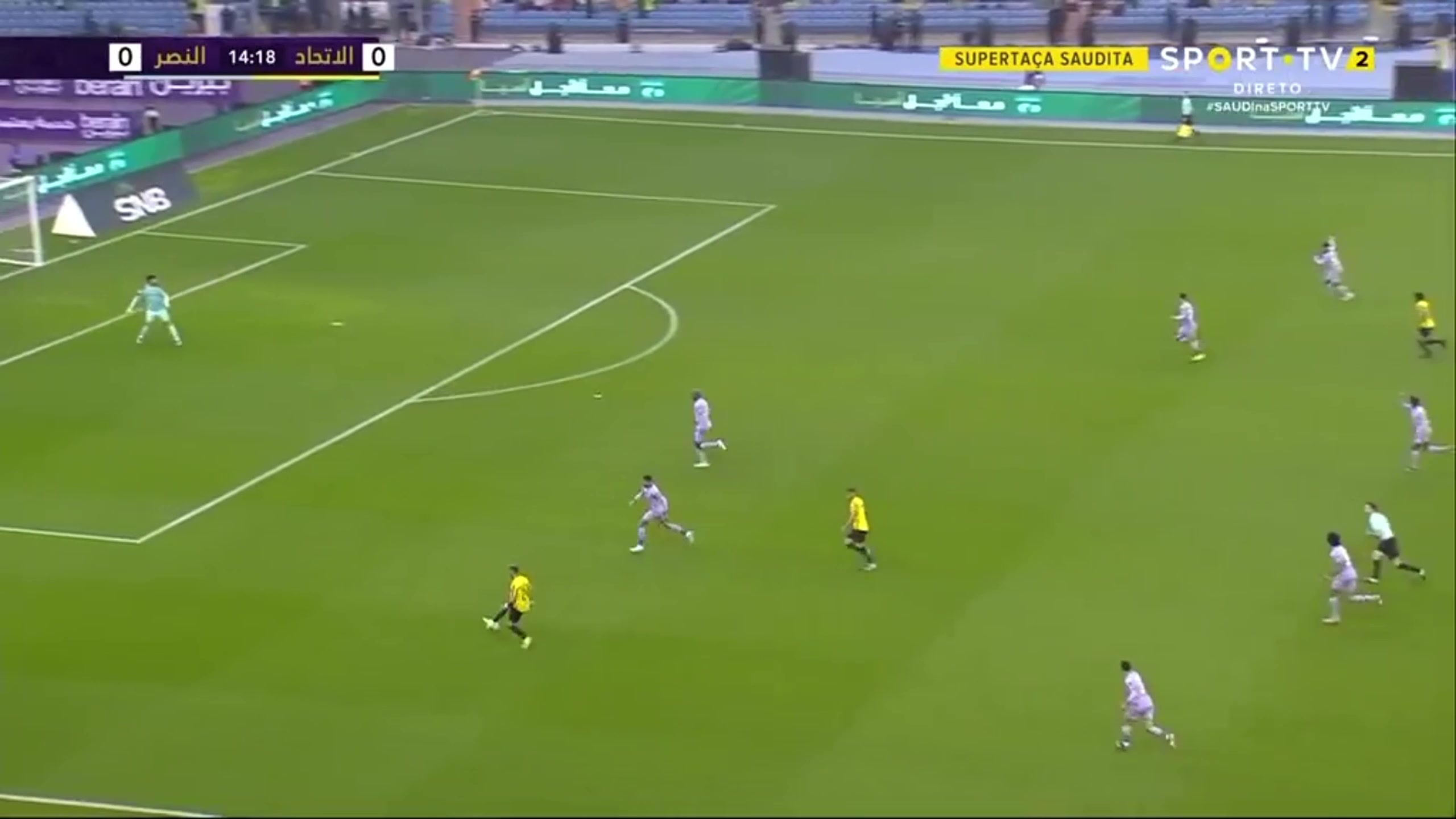 利雅得胜利落后！吉达联合快速反击 罗马里尼奥率先打进一球