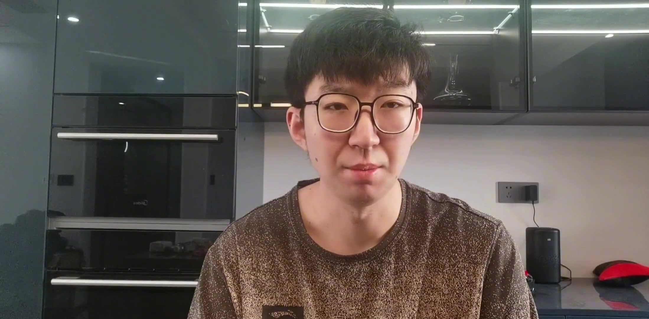 周琦前队友孟祥宇:没想到中国篮球这么黑暗 球队让球员每周去喝酒