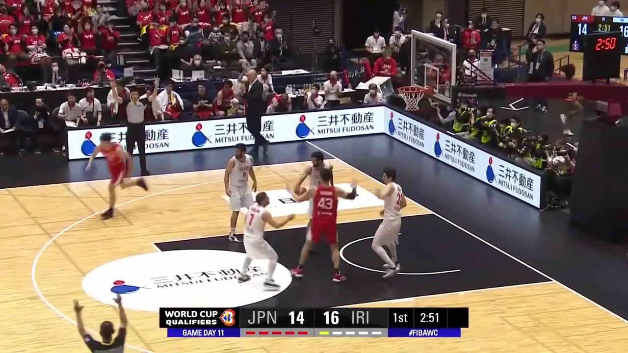 日本变强了还是伊朗太菜？男篮世亚预日本没NBA球员大胜伊朗35分