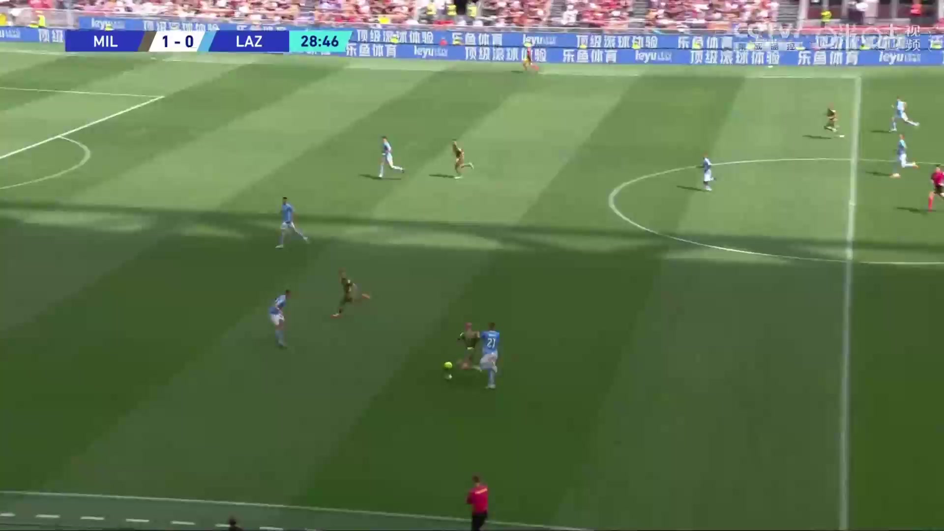 米兰2-0领先！特奥世界波破门建功