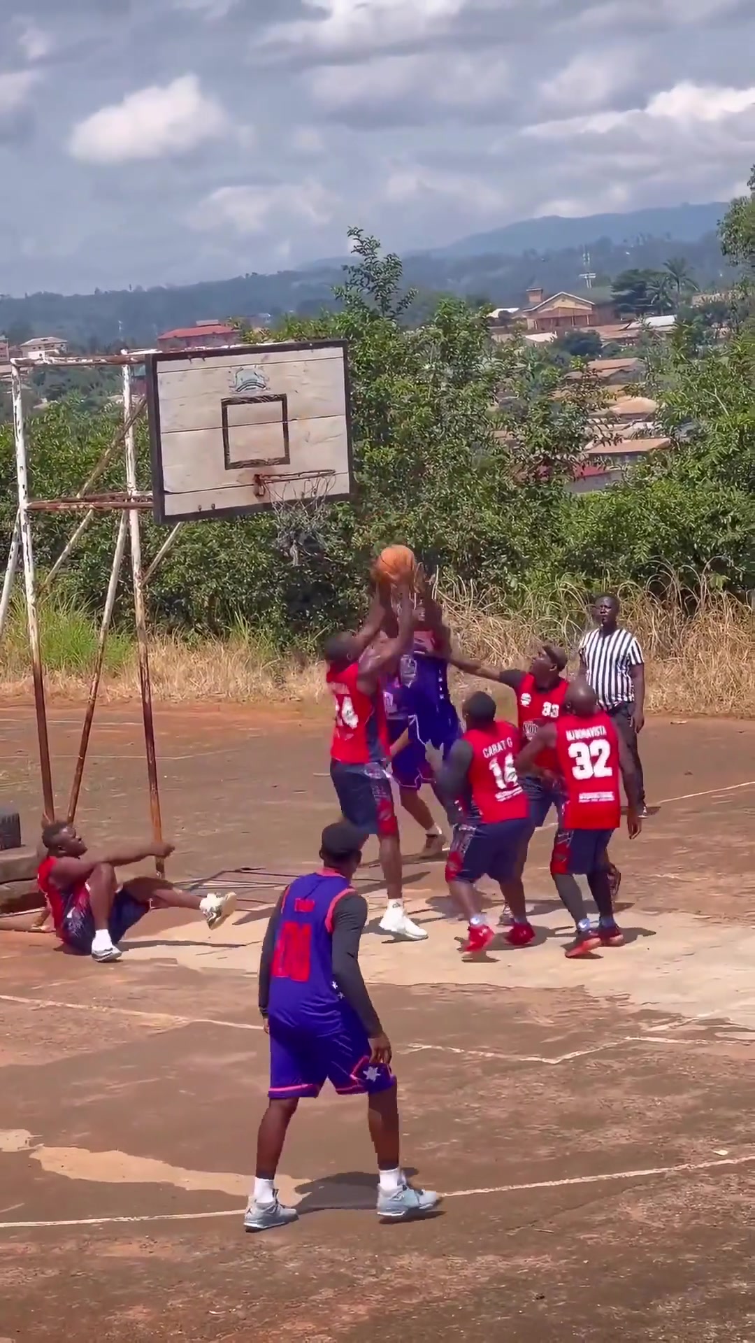 南苏丹的篮球少年的环境有多艰苦？