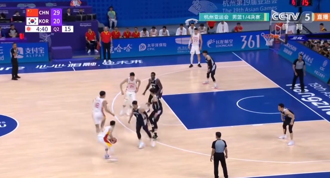恐怖火力！中国男篮连续得分飚出14：0进攻波！
