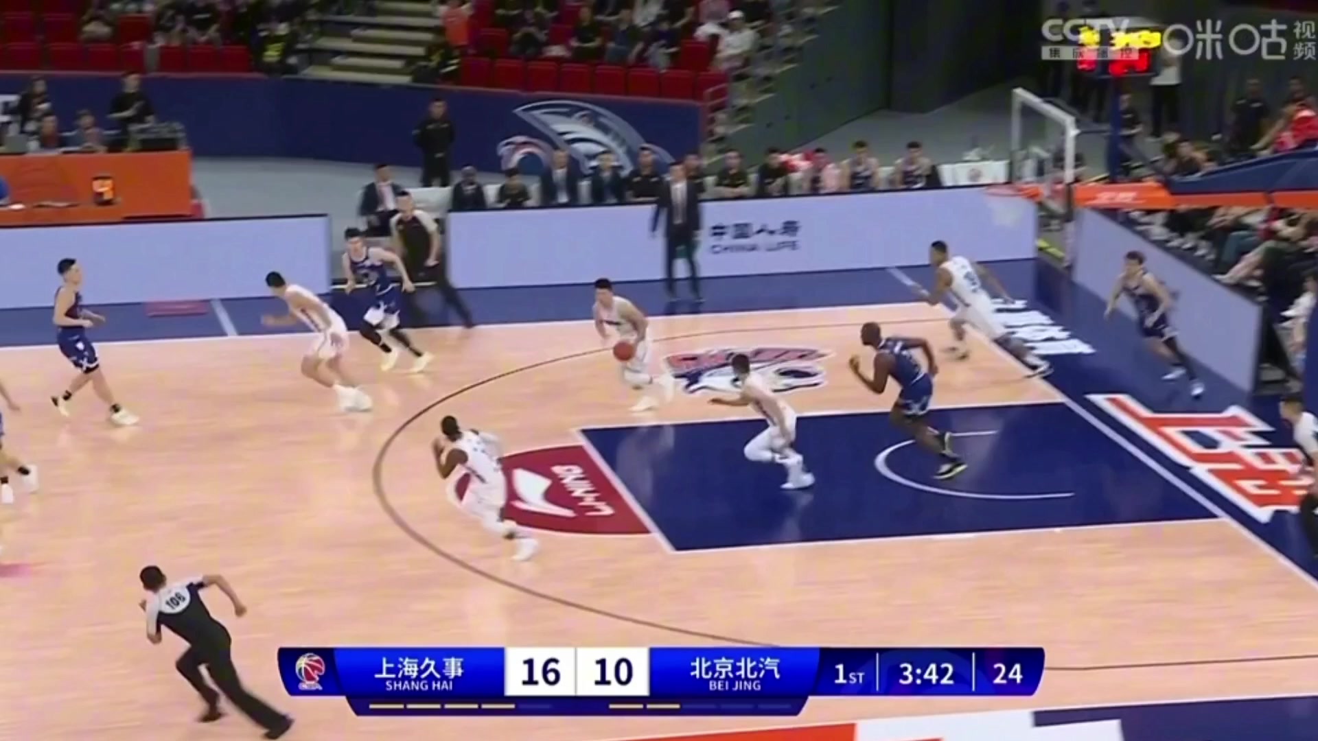 好家伙，现在北京男篮的进攻这么行云流水吗？