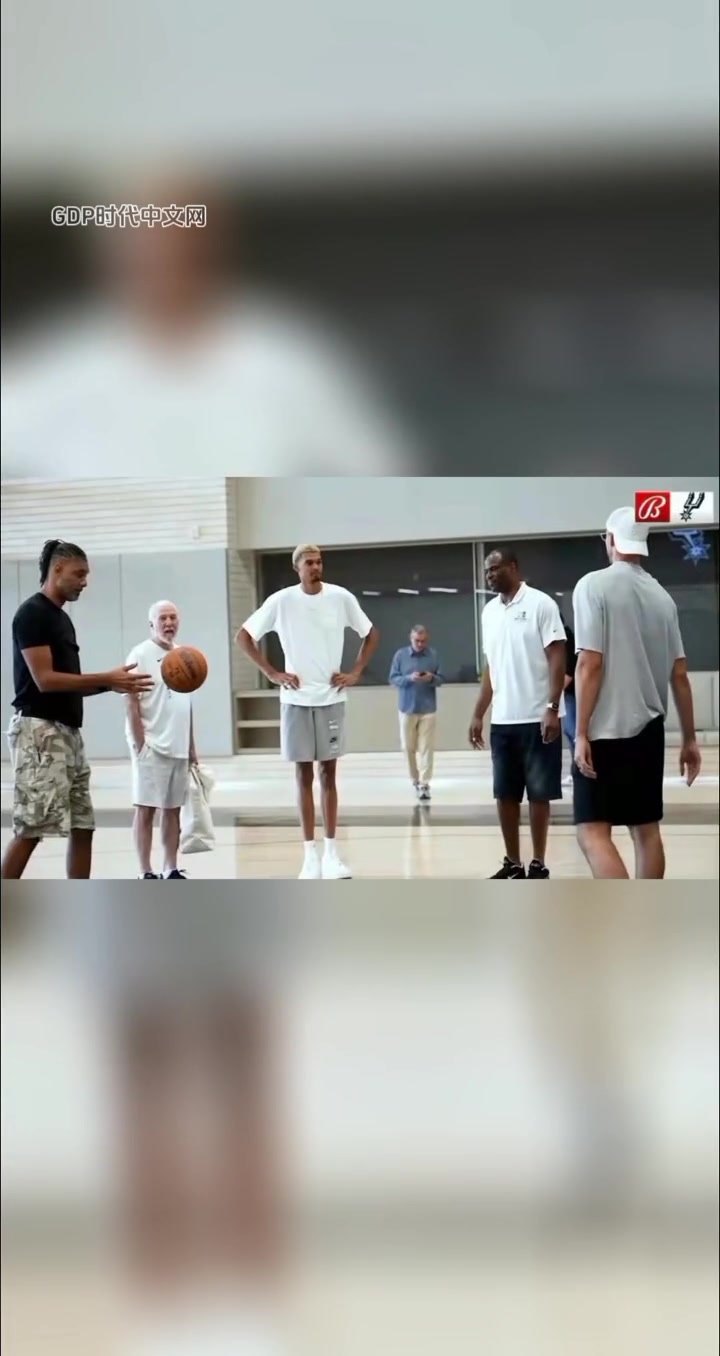 在这几位调教下，文班亚马会成长成啥样？