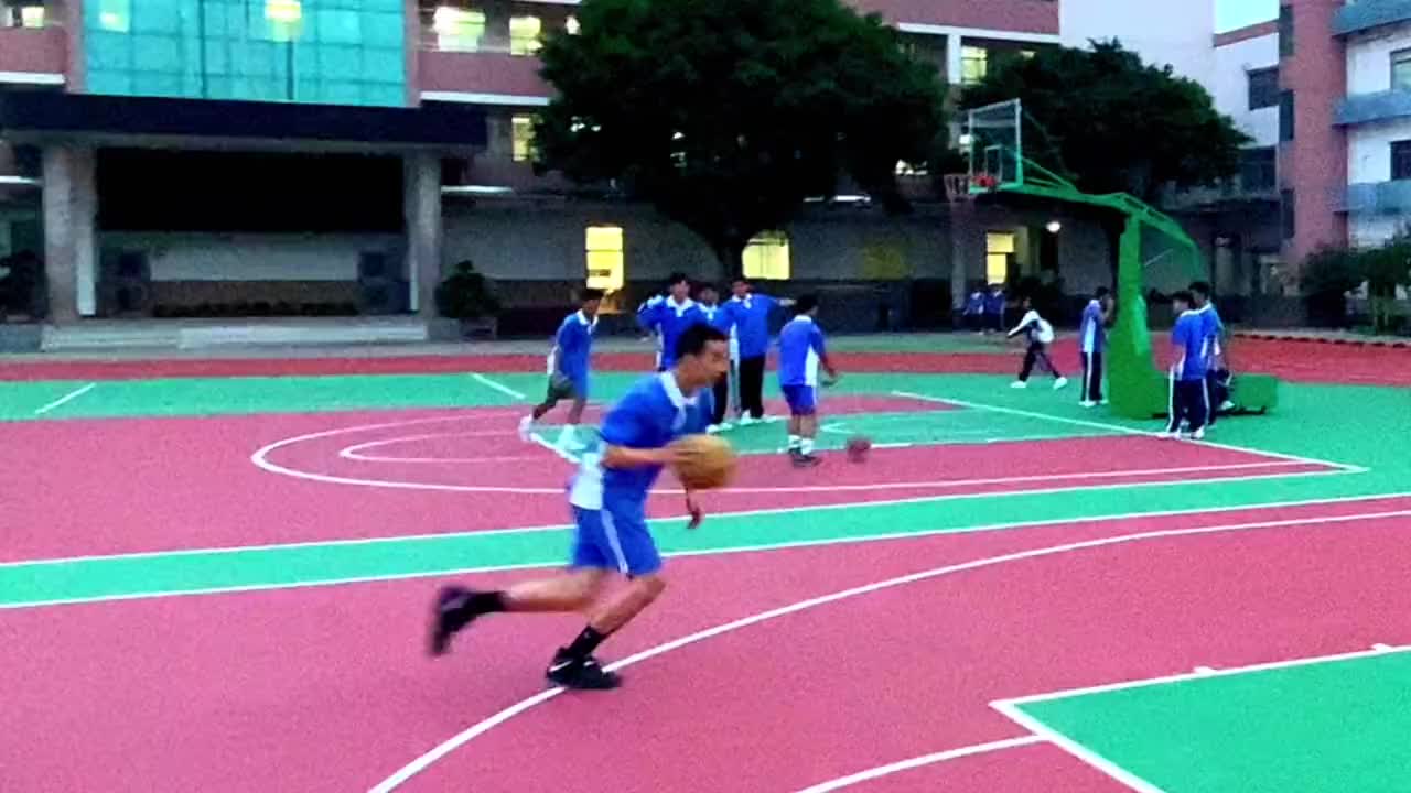 不是哥们儿，你这样子容易让我轻敌啊